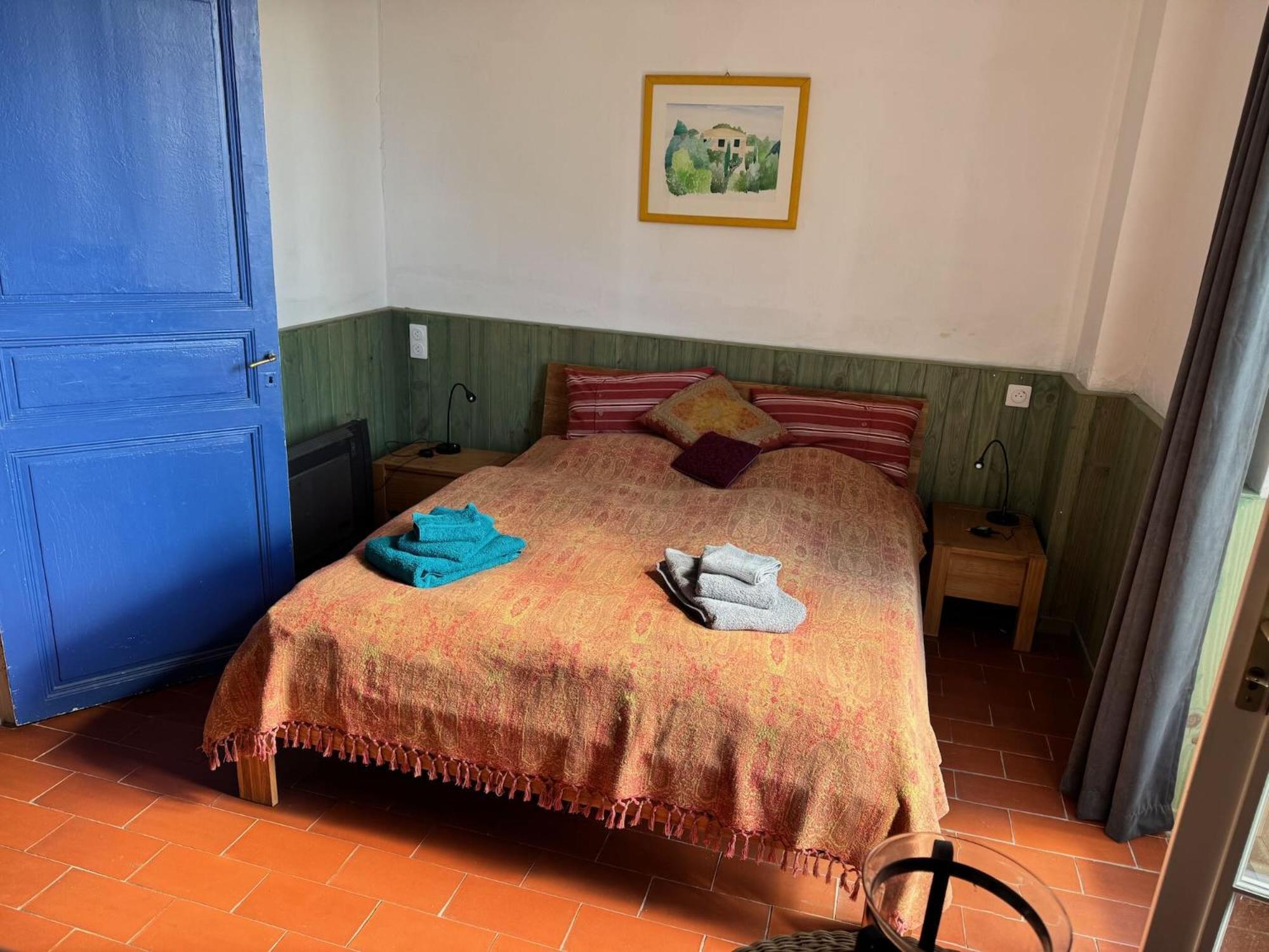Maison De L'Amitie Homps Омс Екстериор снимка